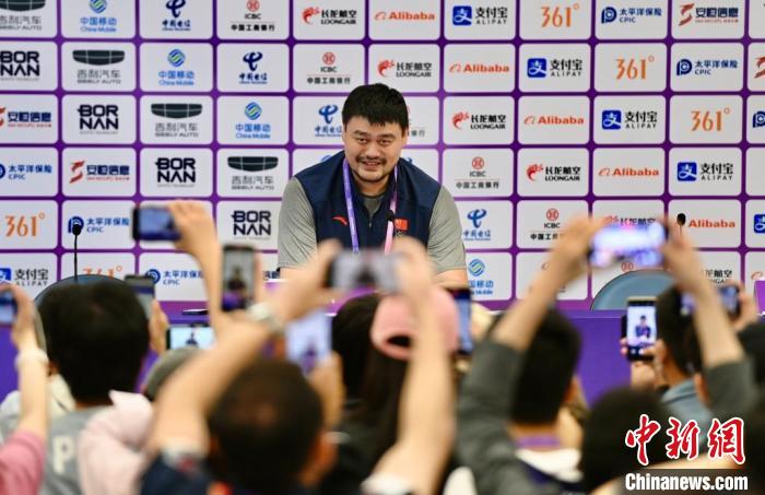 姚明：中国男篮正经历与世界脱轨的阵痛 未来需